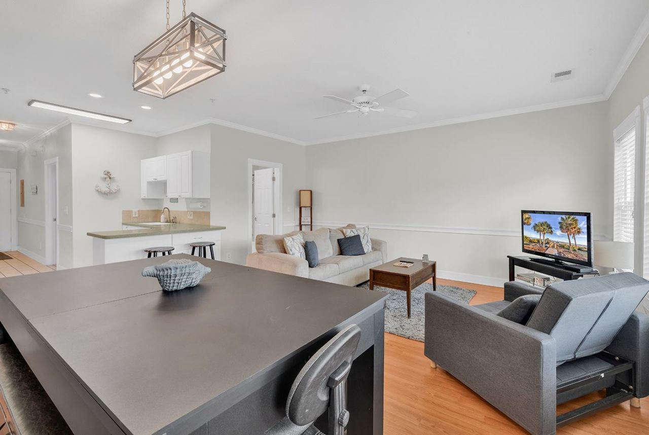 4868 Dahlia Ct. Photo 12