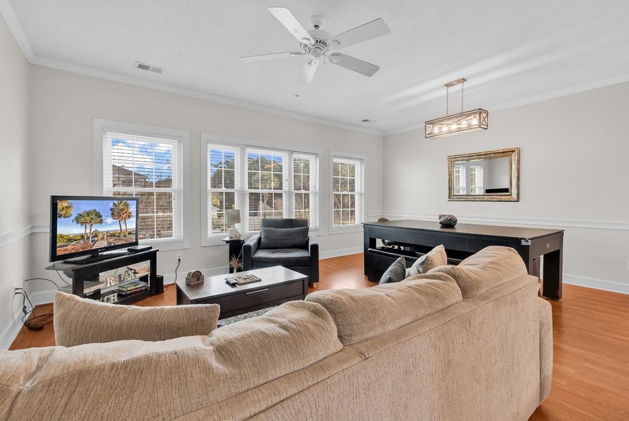 4868 Dahlia Ct. Photo 15