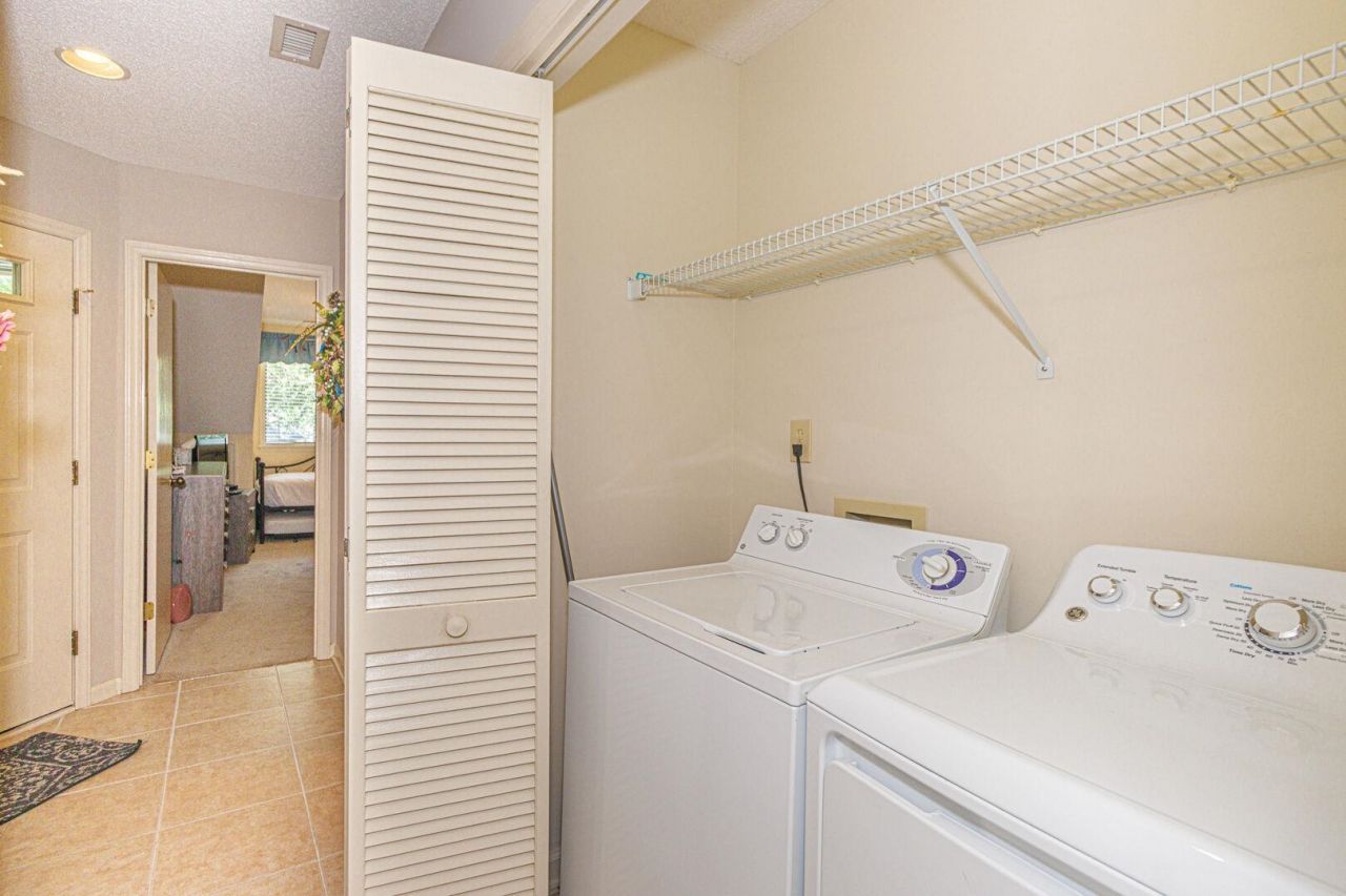 155 Wetherby Way Photo 21