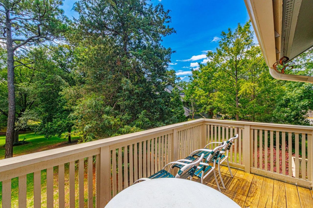 155 Wetherby Way Photo 22