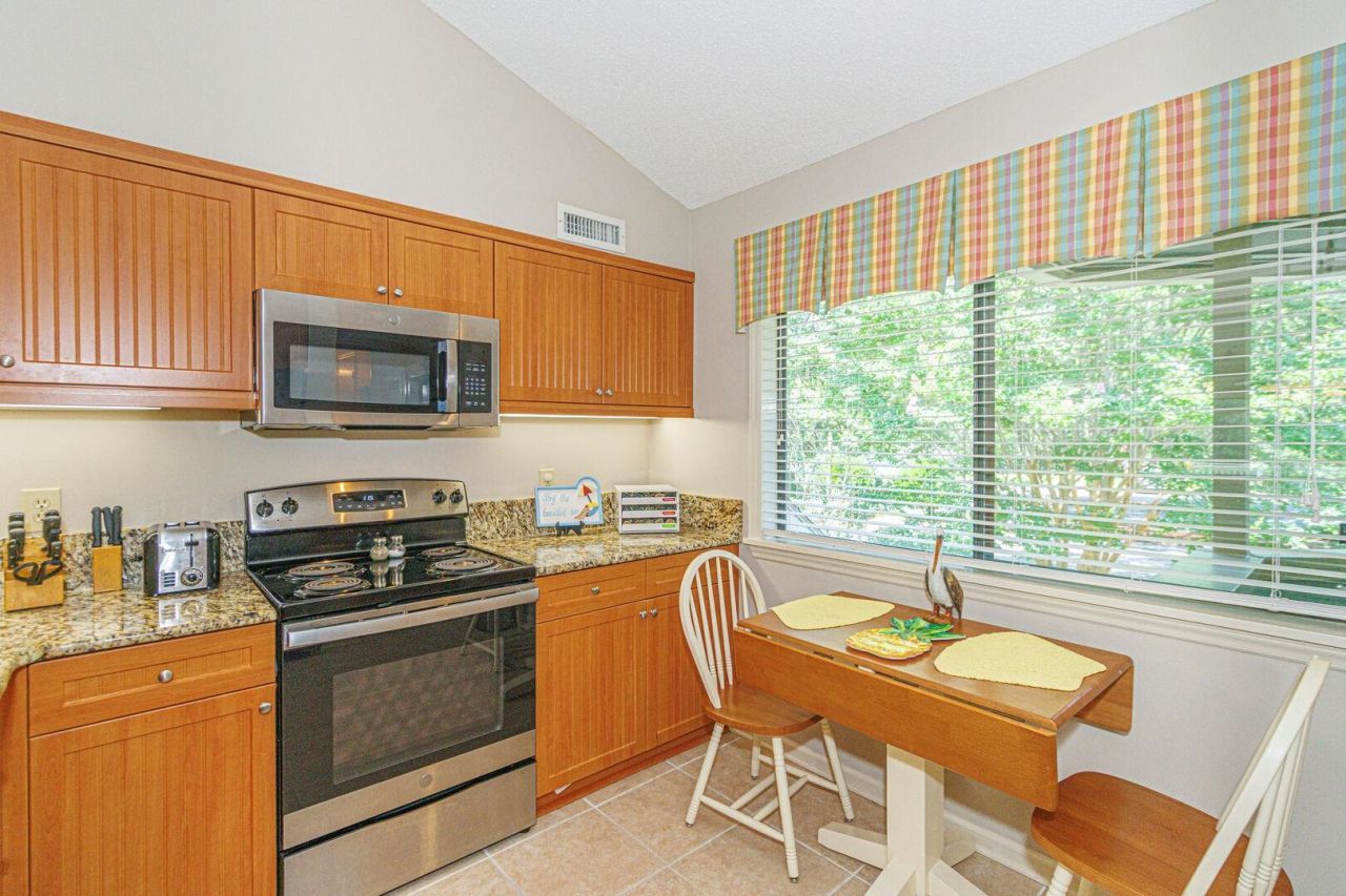 155 Wetherby Way Photo 5