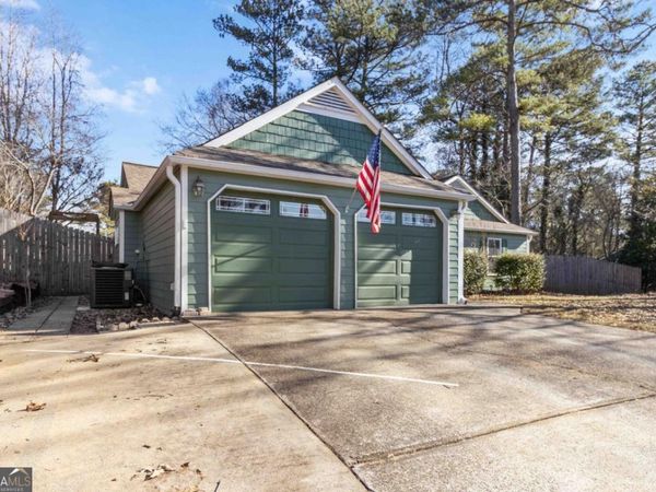 1523 River Rock Trace, Woodstock, GA 30188