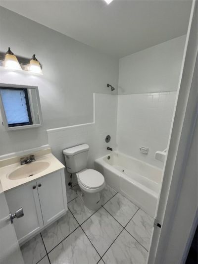 1401 NE 57th Place, Unit 9, Fort Lauderdale, FL 33334 Photo