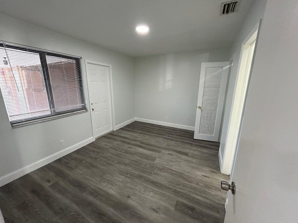 1401 NE 57th Place, Unit 9, Fort Lauderdale, FL 33334 Photo