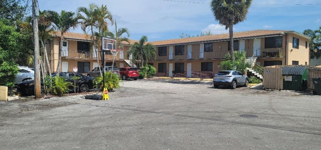 1401 NE 57th Place, Unit 9, Fort Lauderdale, FL 33334 Photo