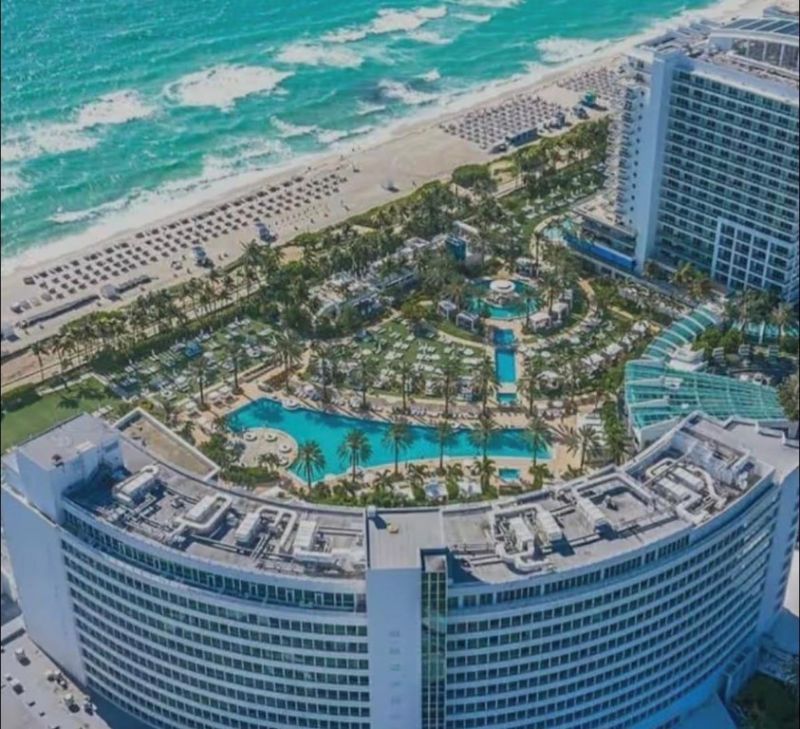 4391 Collins Avenue, Unit 1913, Miami Beach, FL 33140 Photo