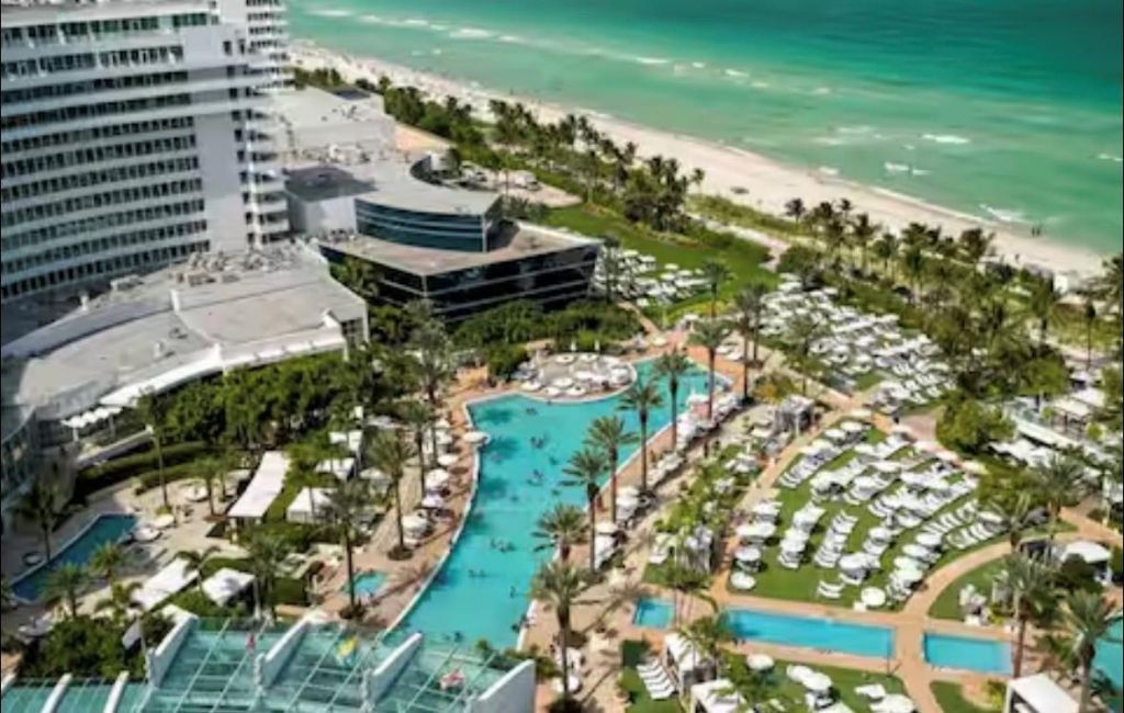 4391 Collins Avenue, Unit 1913, Miami Beach, FL 33140 Photo