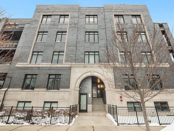 5748 N Hermitage Avenue, Unit 104, Chicago, IL 60660