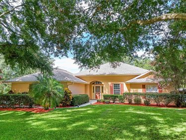 13545 OAK BEND DRIVE, GRAND ISLAND, FL 32735