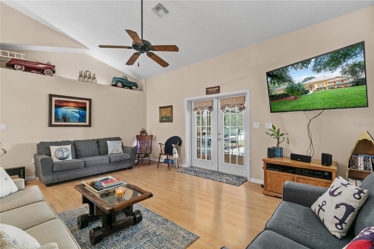 13545 Oak Bend Drive, Grand Island, FL 32735 Photo