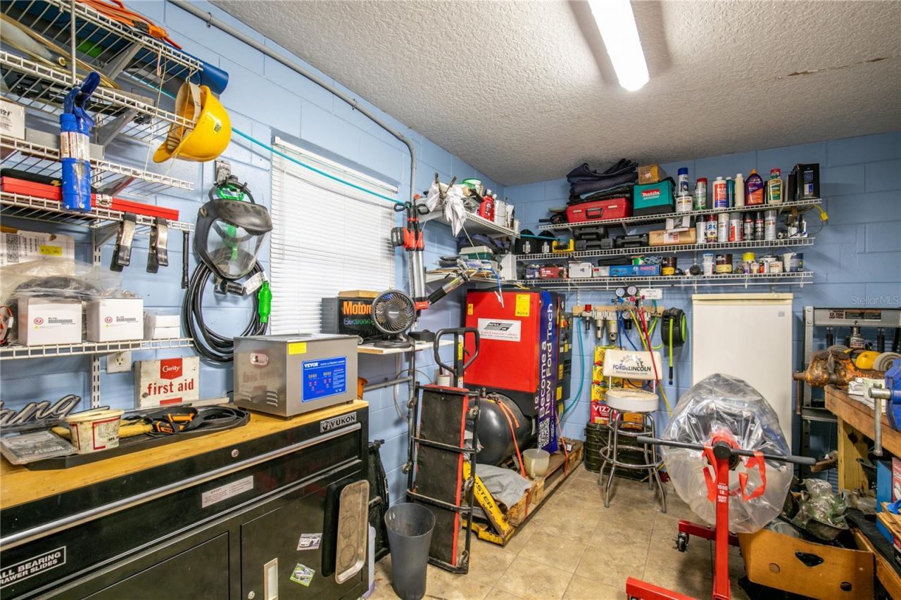 13545 Oak Bend Drive, Grand Island, FL 32735 Photo