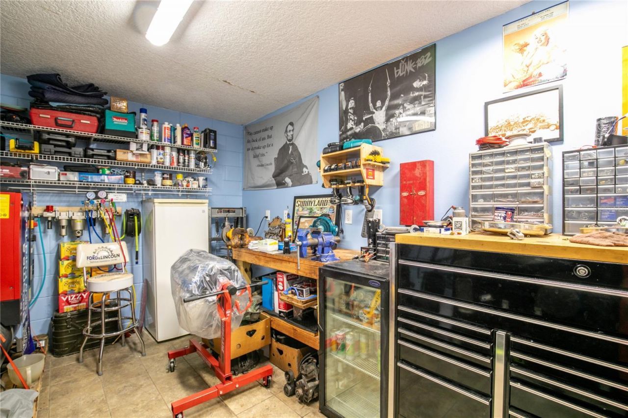 13545 Oak Bend Drive, Grand Island, FL 32735 Photo