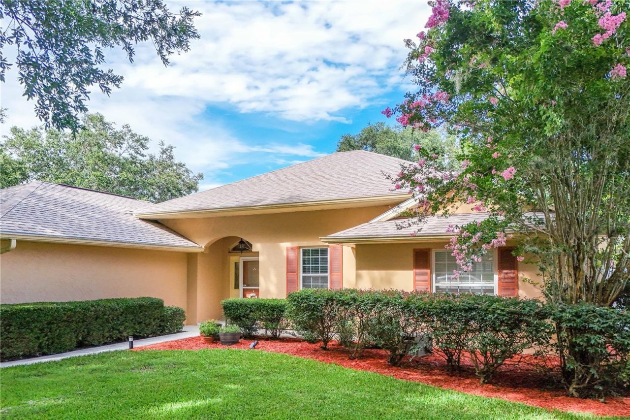 13545 Oak Bend Drive, Grand Island, FL 32735 Photo