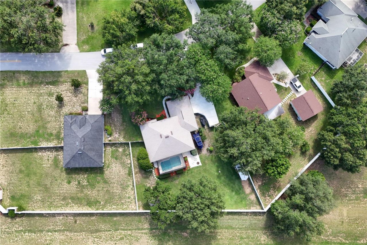 13545 Oak Bend Drive, Grand Island, FL 32735 Photo