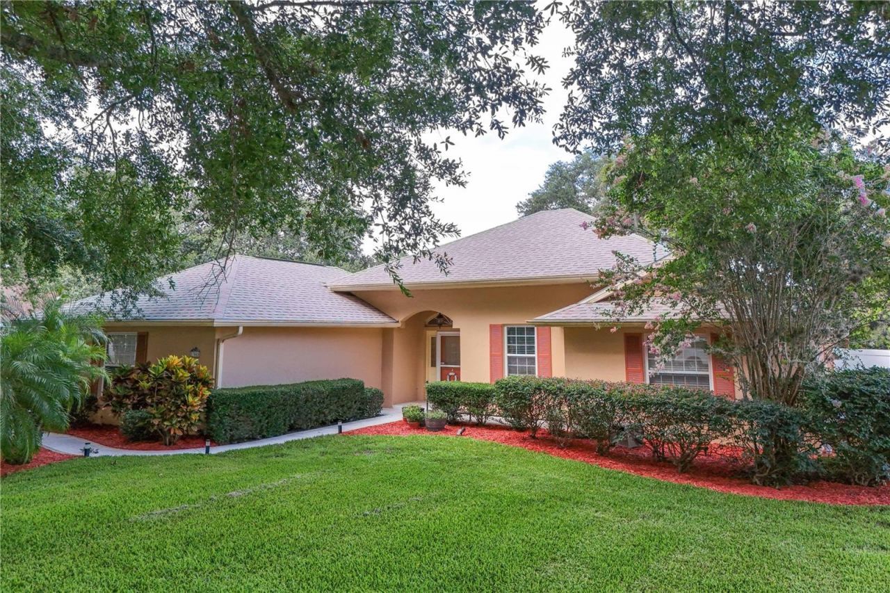 13545 Oak Bend Drive, Grand Island, FL 32735 Photo