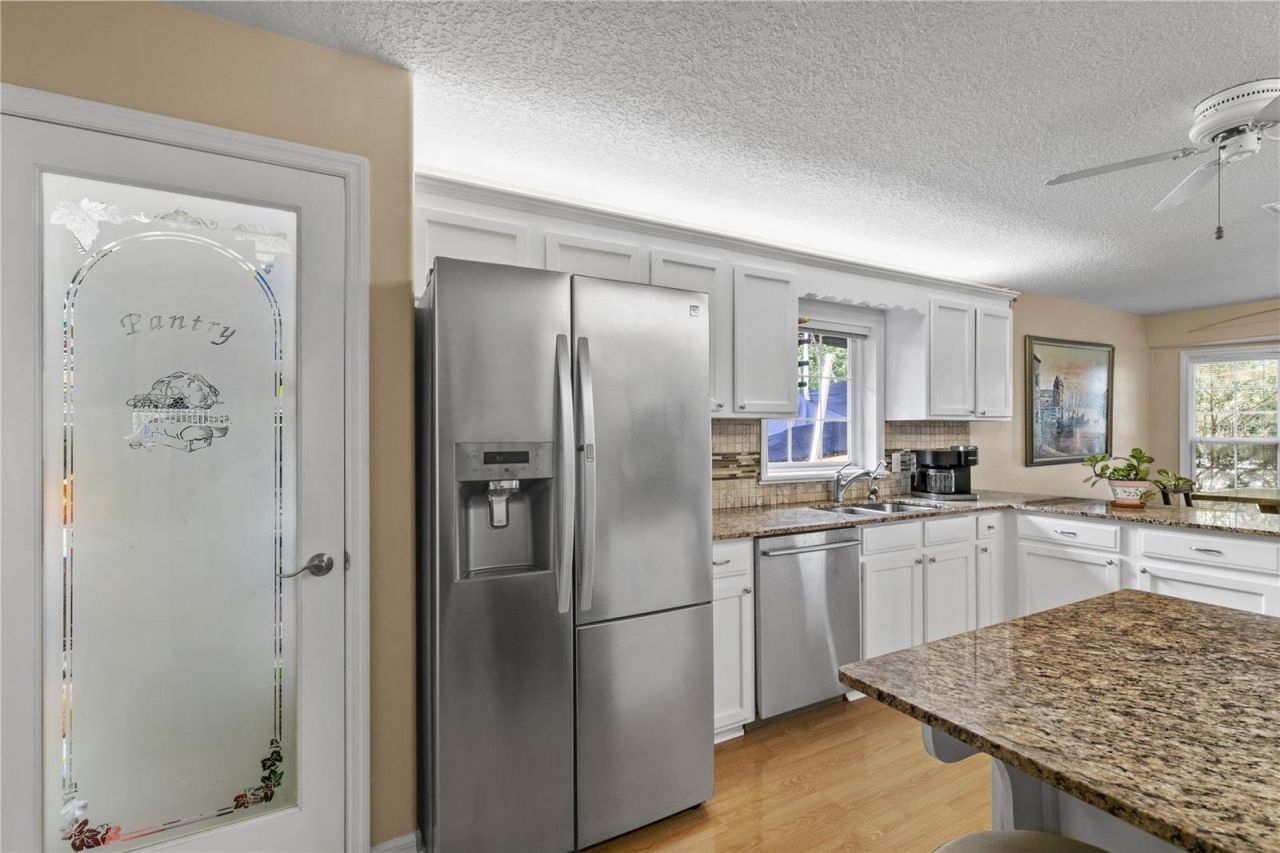 13545 Oak Bend Drive, Grand Island, FL 32735 Photo