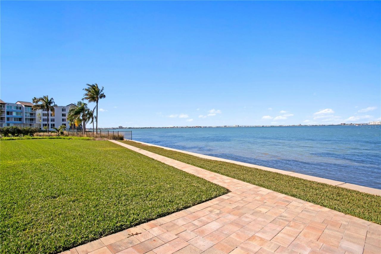 4971 Bacopa Lane S, Unit 703, Saint Petersburg, FL 33715 Photo