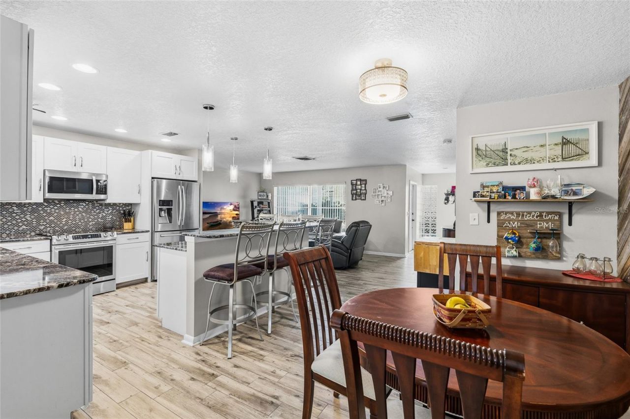 6801 15th Street S, Saint Petersburg, FL 33705 Photo