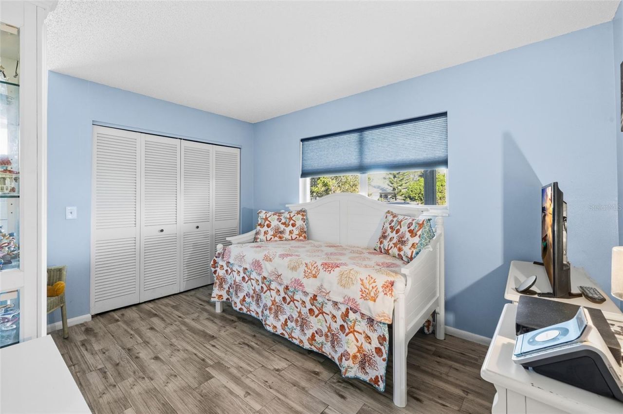 6801 15th Street S, Saint Petersburg, FL 33705 Photo