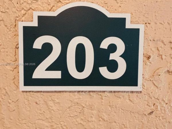 2548 Centergate Dr, Unit 203, Miramar, FL 33025