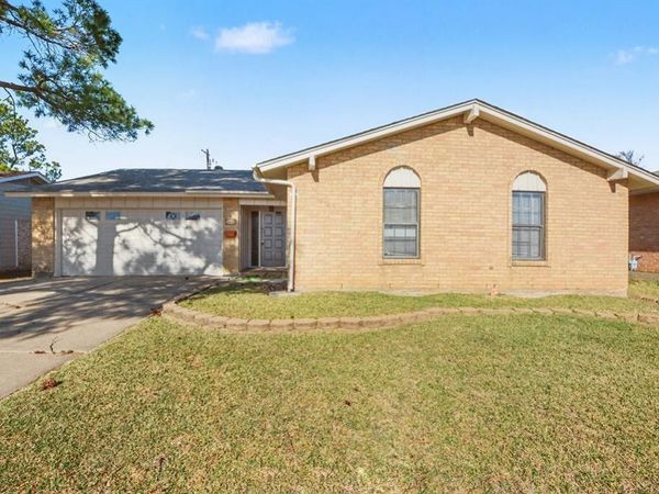 3417 Cavalier Court, Irving, TX 75062