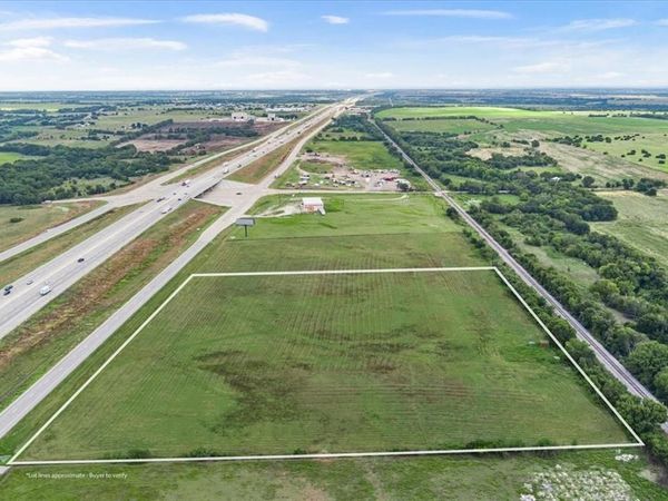 15179 N I-35, Troy, TX 76579