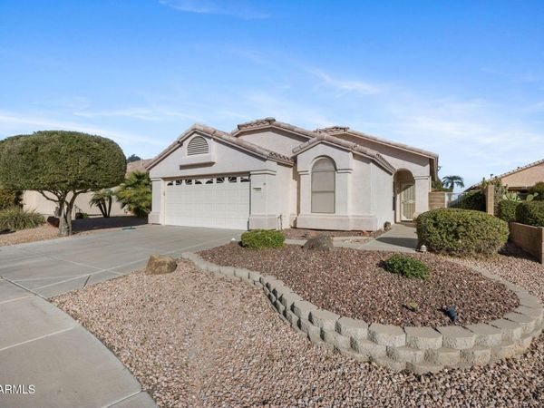 18064 W STINSON Drive, Surprise, AZ 85374