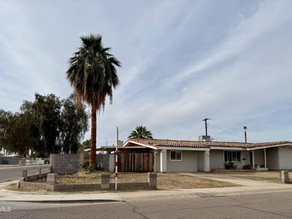 3802 N 62ND Drive, Phoenix, AZ 85033