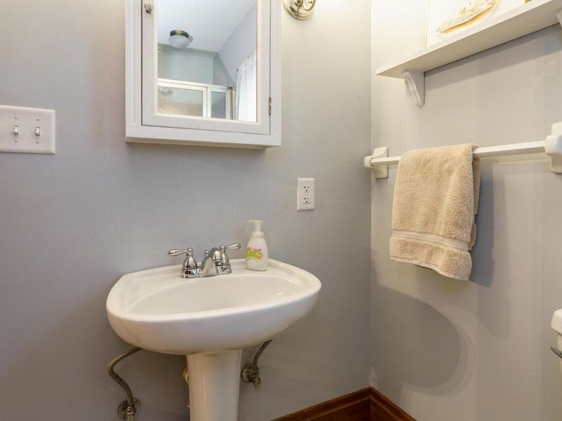 76 E Lakeview Avenue, Columbus, OH 43202 Photo 16