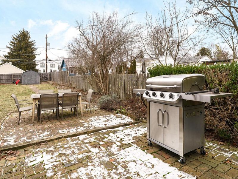 76 E Lakeview Avenue, Columbus, OH 43202 Photo 37