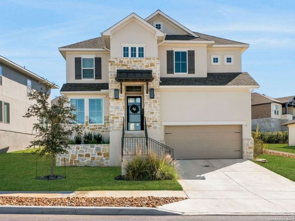 303 Navarro, Boerne, TX 78006