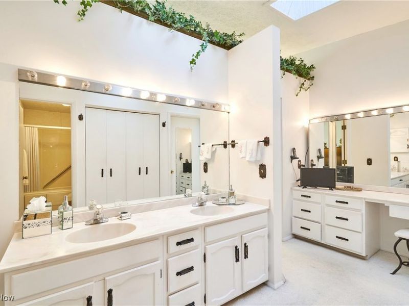 3384 S Smith Road, Fairlawn, OH 44333 Photo 24