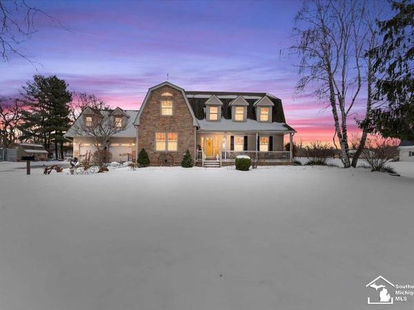 7577 S Huron River Drive, South Rockwood, MI 48179