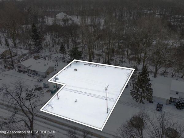 4340 Sleight Road, Bath, MI 48808