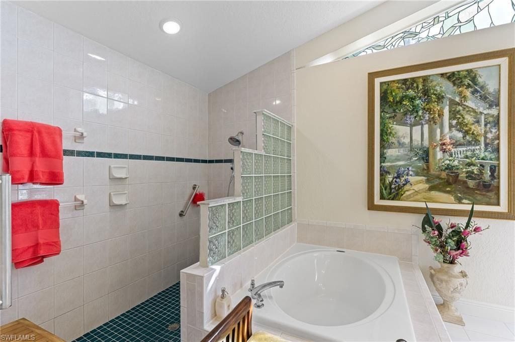 1930 Blackstone Cir, Naples, FL 34109 Photo