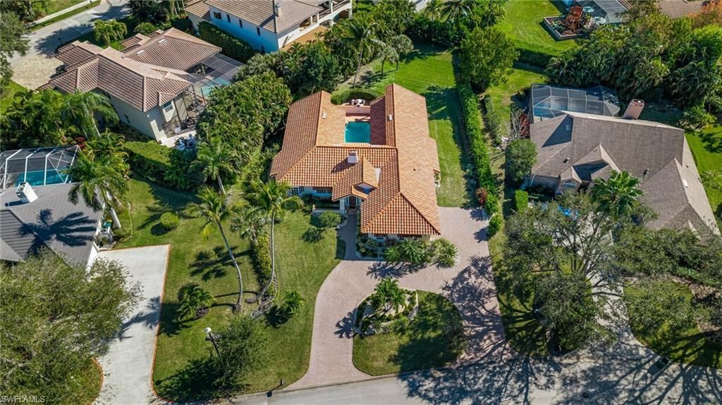1930 Blackstone Cir, Naples, FL 34109 Photo
