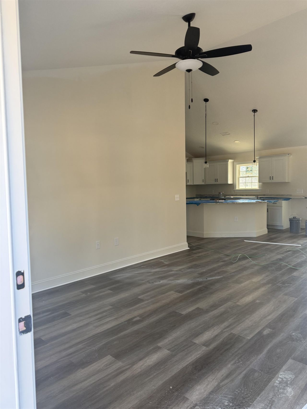 374 Three Curve Rd. Photo 2