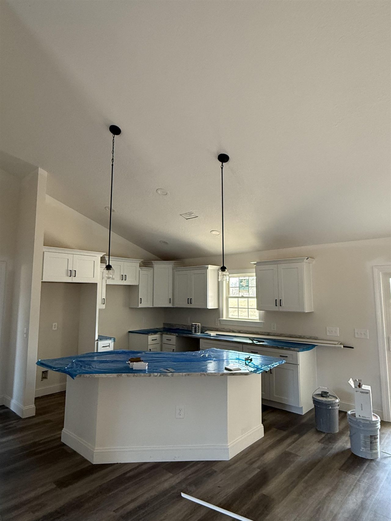 374 Three Curve Rd. Photo 5