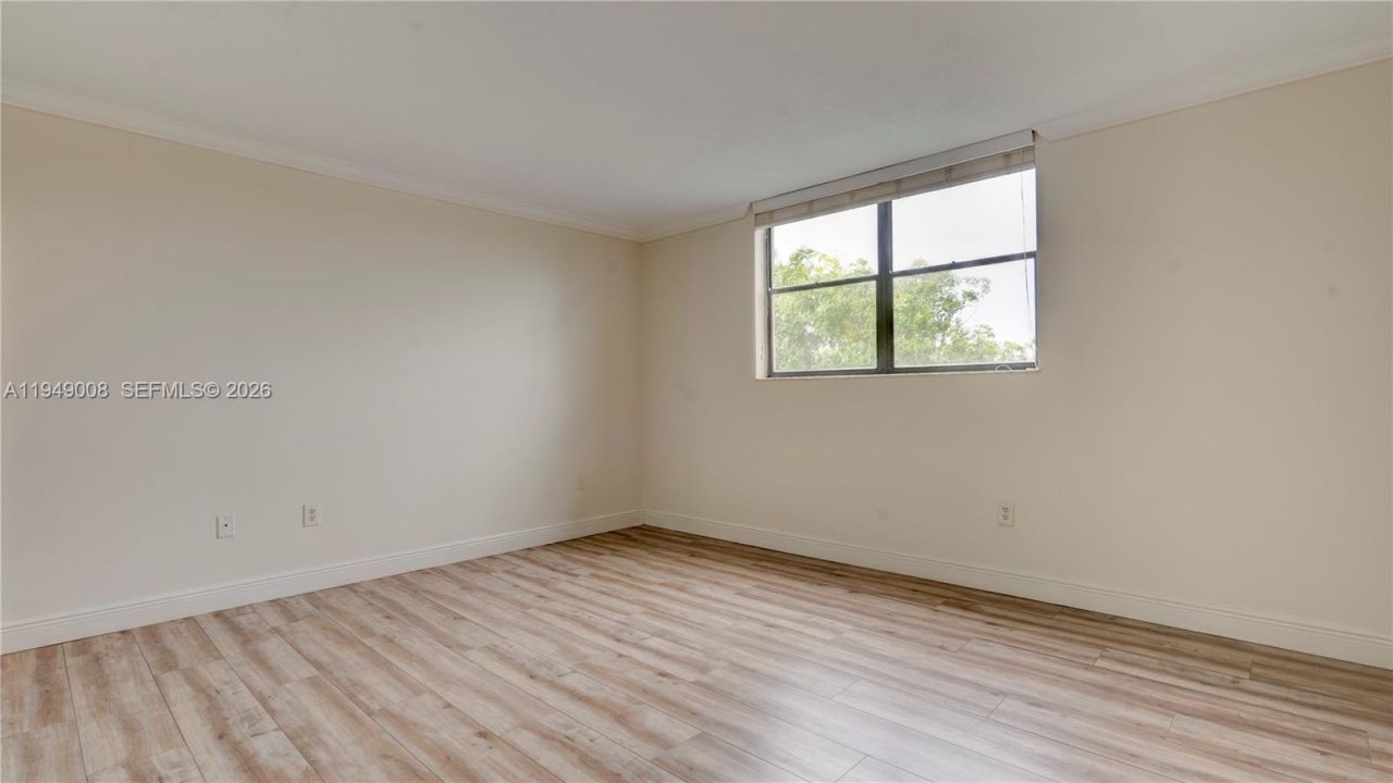 10155 NW 9th St Cir, Unit 4-401, Miami, FL 33172 Photo