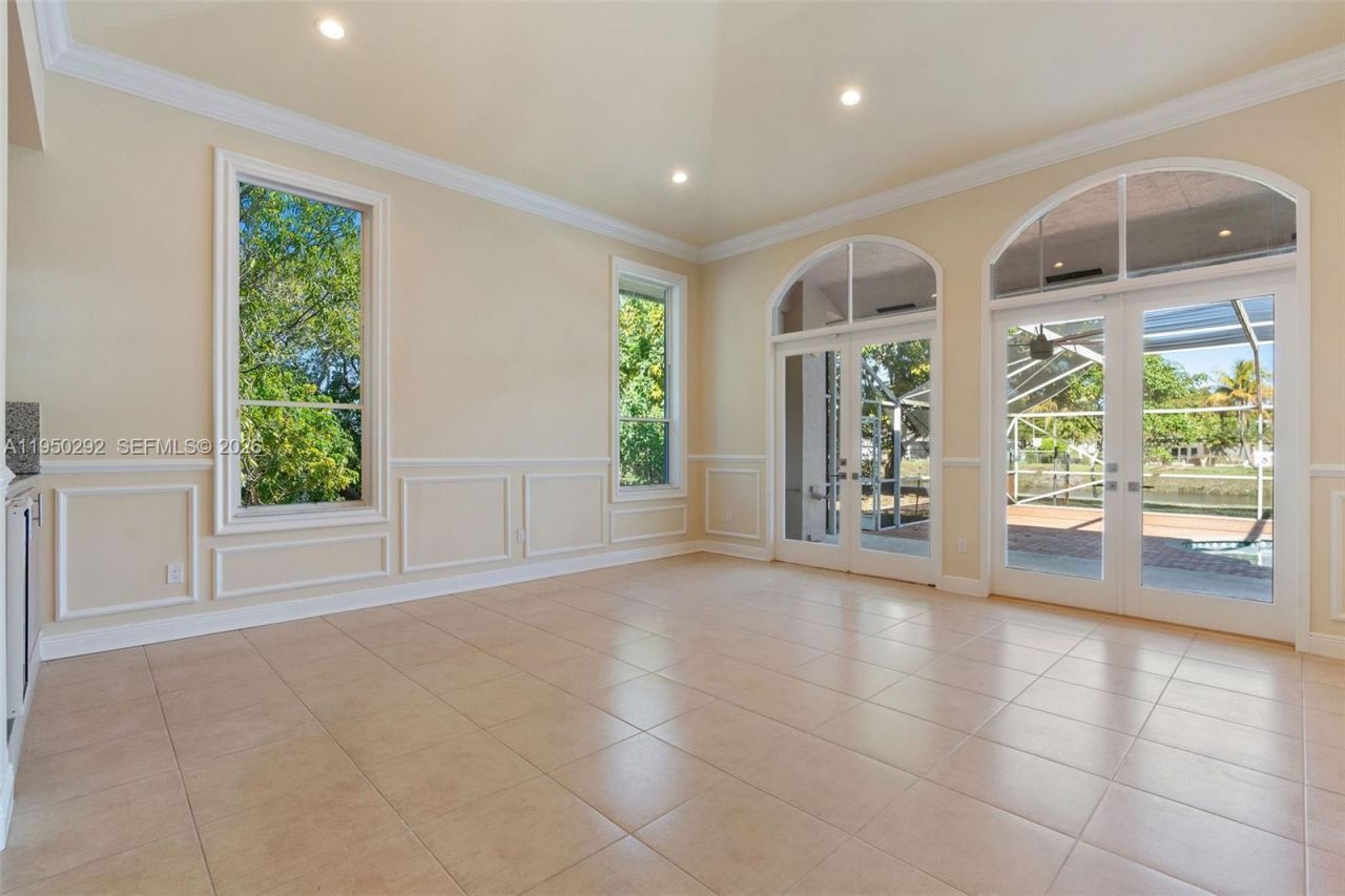 8281 SW 84th Ter, Miami, FL 33143 Photo