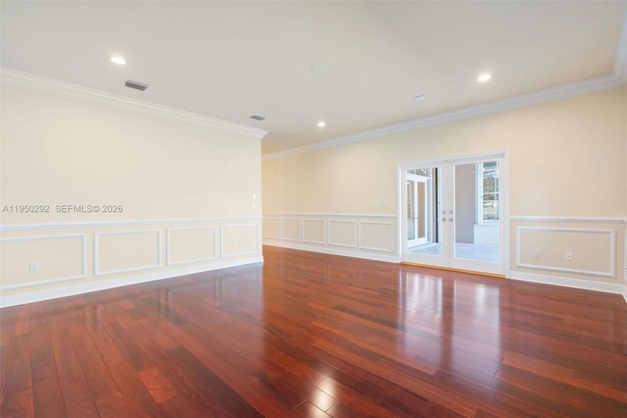 8281 SW 84th Ter, Miami, FL 33143 Photo