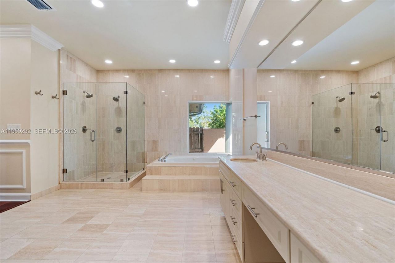 8281 SW 84th Ter, Miami, FL 33143 Photo