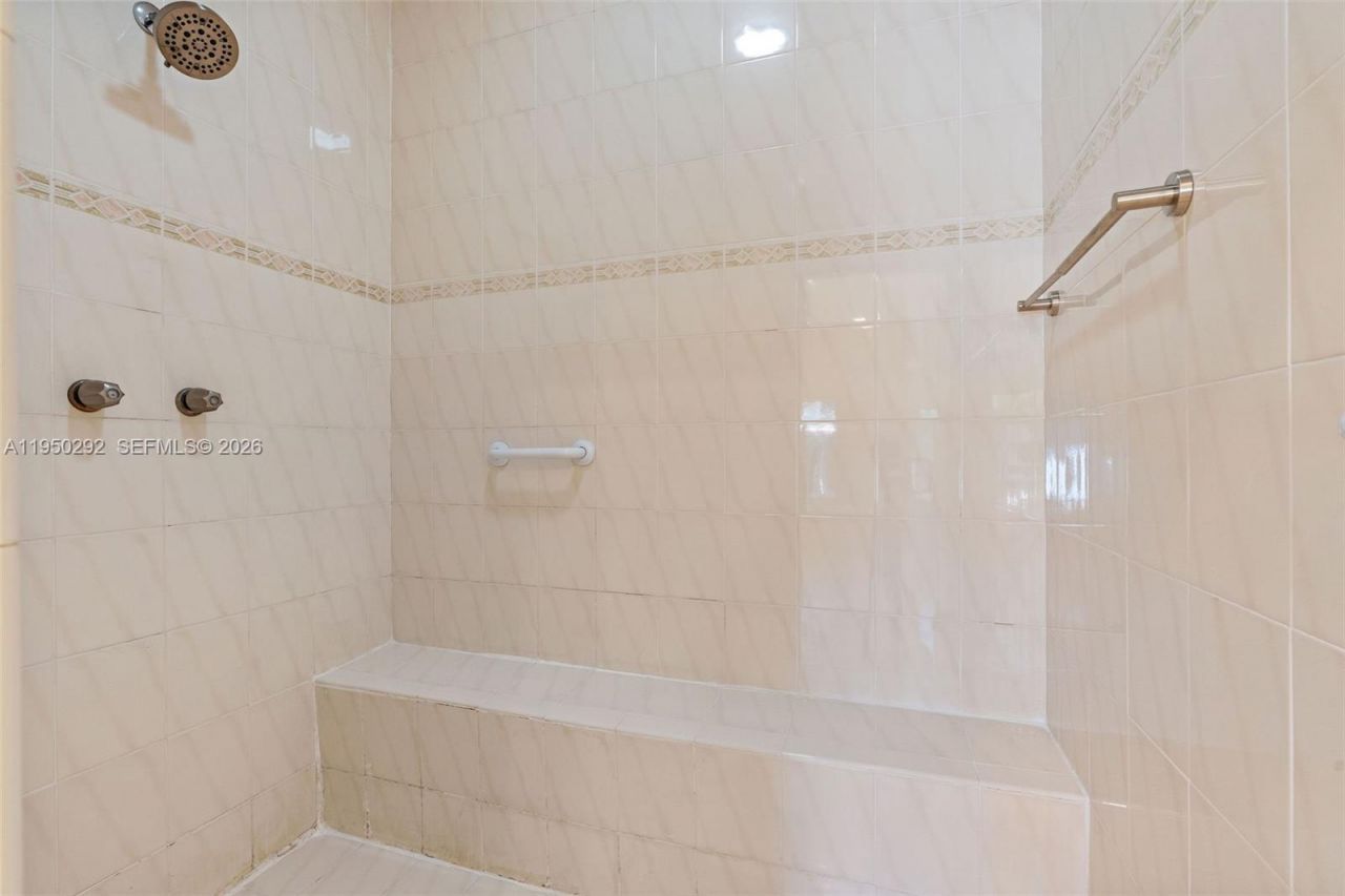 8281 SW 84th Ter, Miami, FL 33143 Photo