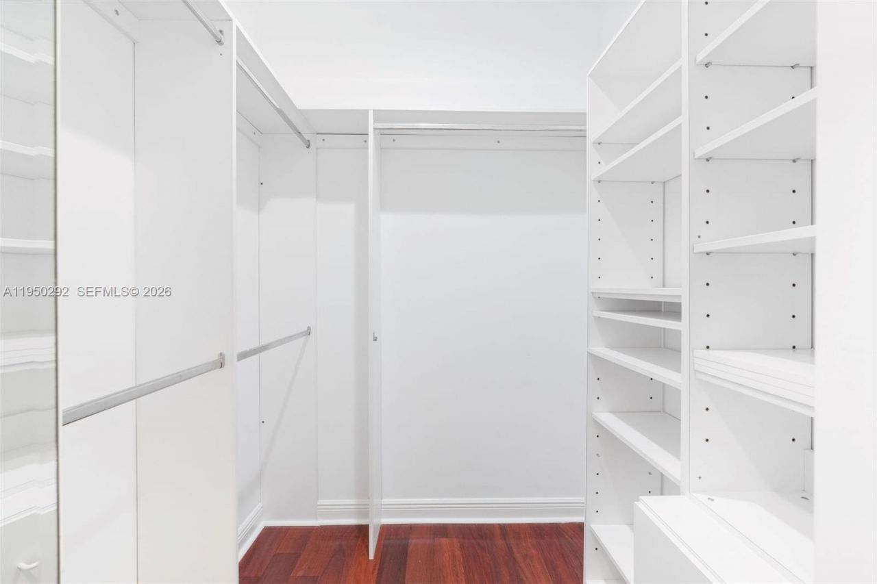 8281 SW 84th Ter, Miami, FL 33143 Photo