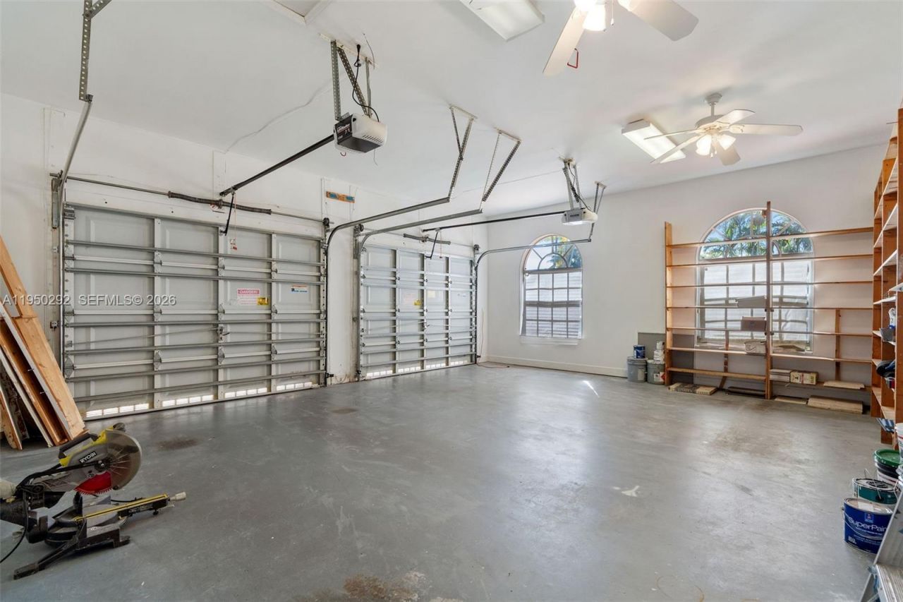 8281 SW 84th Ter, Miami, FL 33143 Photo