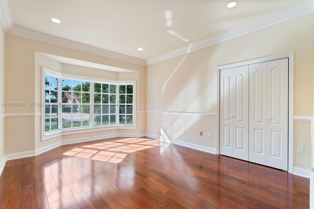 8281 SW 84th Ter, Miami, FL 33143 Photo