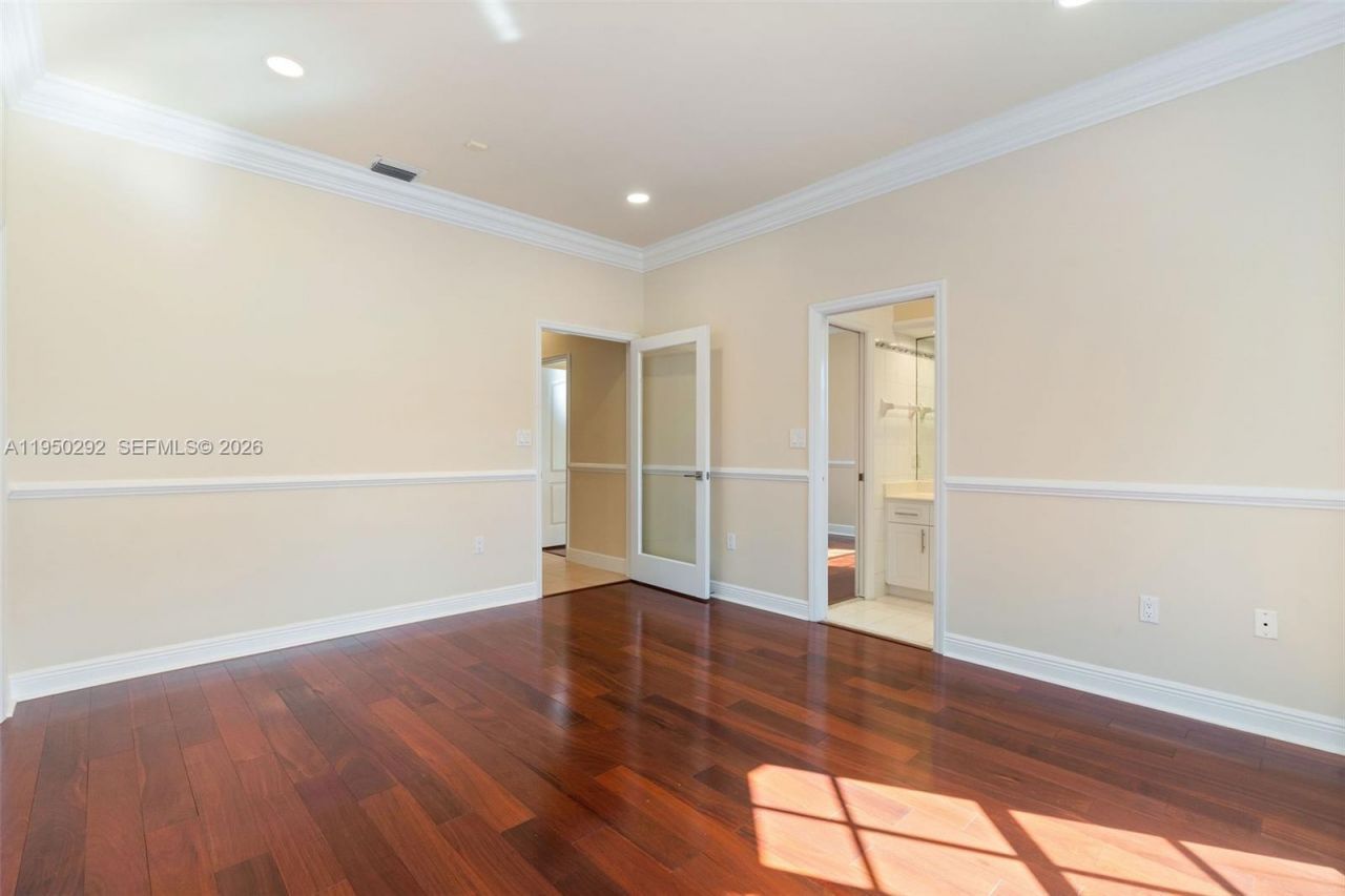 8281 SW 84th Ter, Miami, FL 33143 Photo