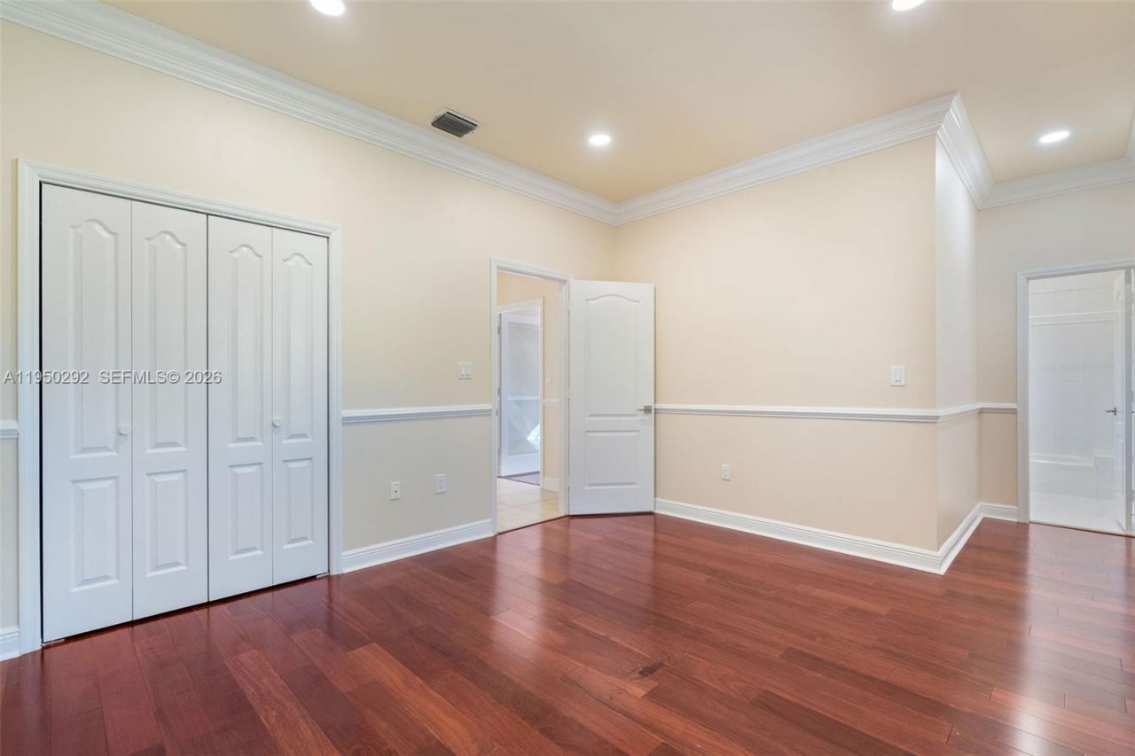 8281 SW 84th Ter, Miami, FL 33143 Photo