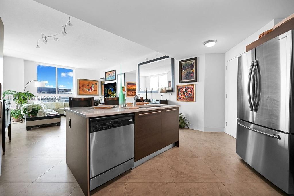 1900 N Bayshore Dr, Unit 5103, Miami, FL 33132 Photo