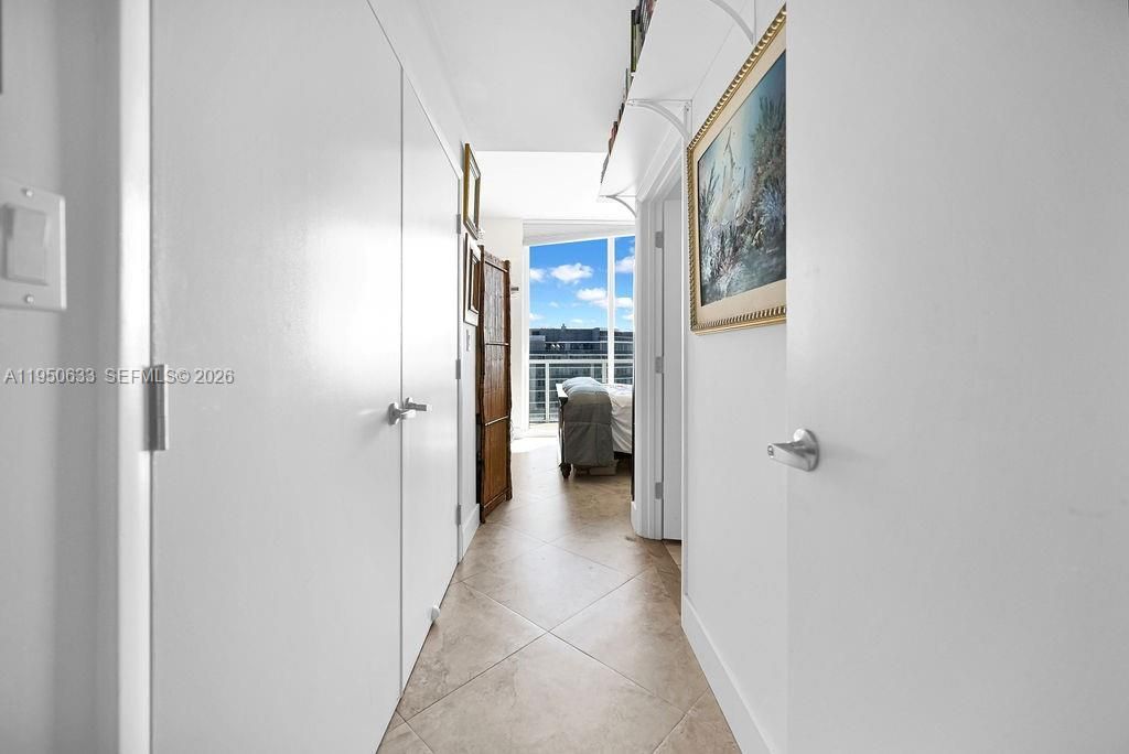 1900 N Bayshore Dr, Unit 5103, Miami, FL 33132 Photo